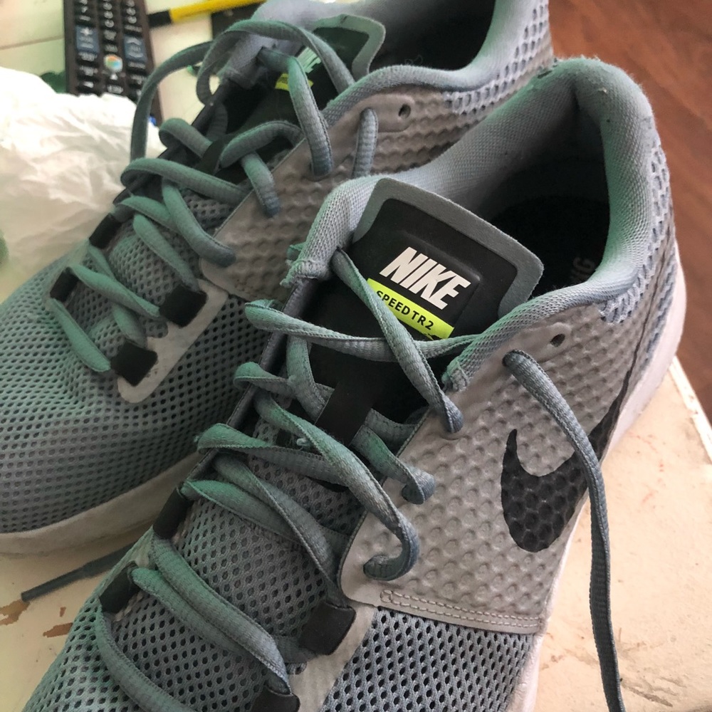 Nike’s - Picture 2 of 6
